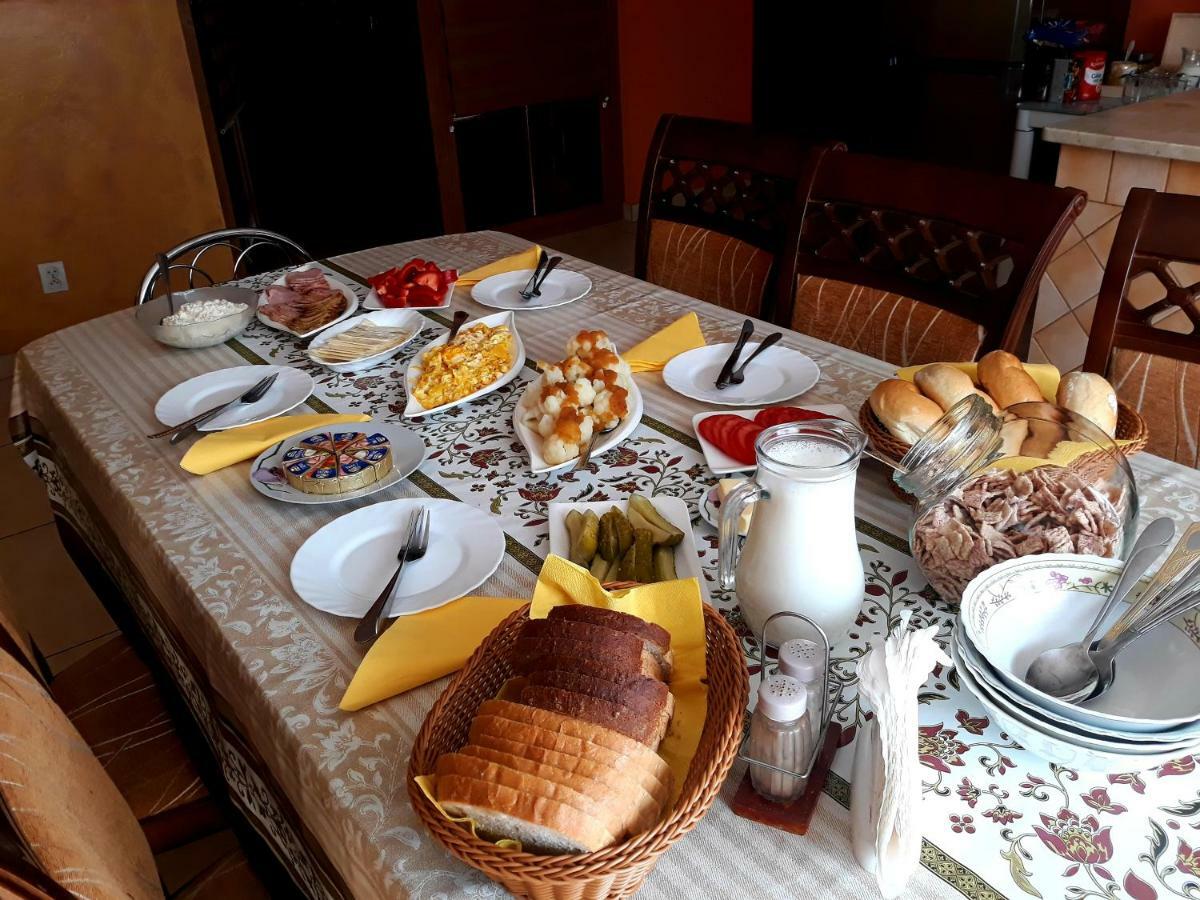Gospodarstwo Agroturystyczne Pod Lasem Maria Plazio Narol Exterior foto