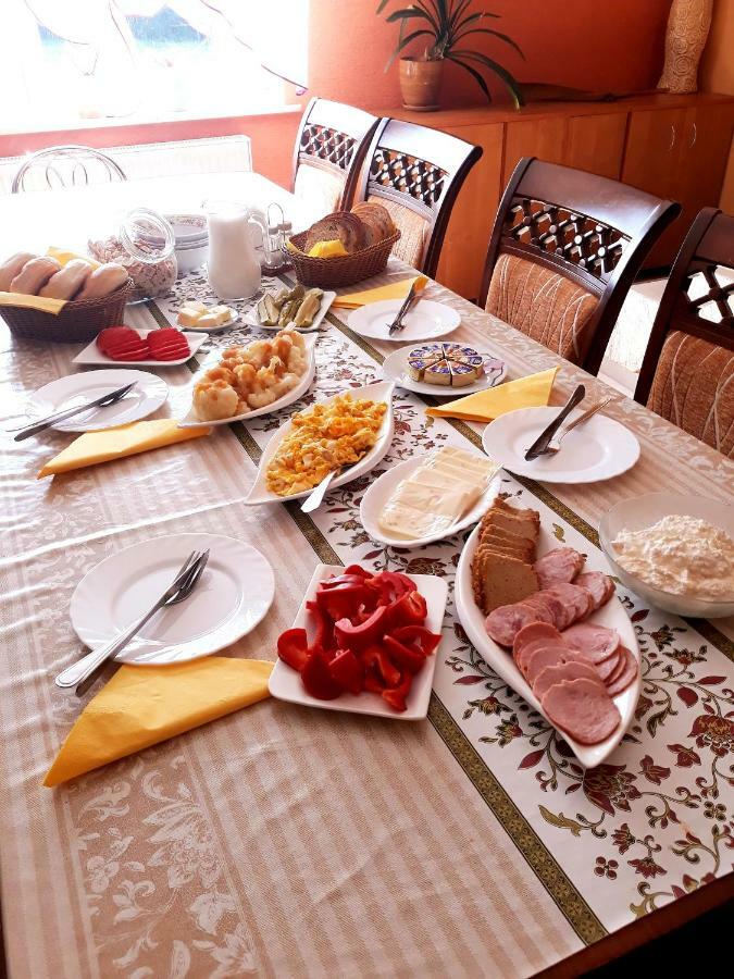 Gospodarstwo Agroturystyczne Pod Lasem Maria Plazio Narol Exterior foto